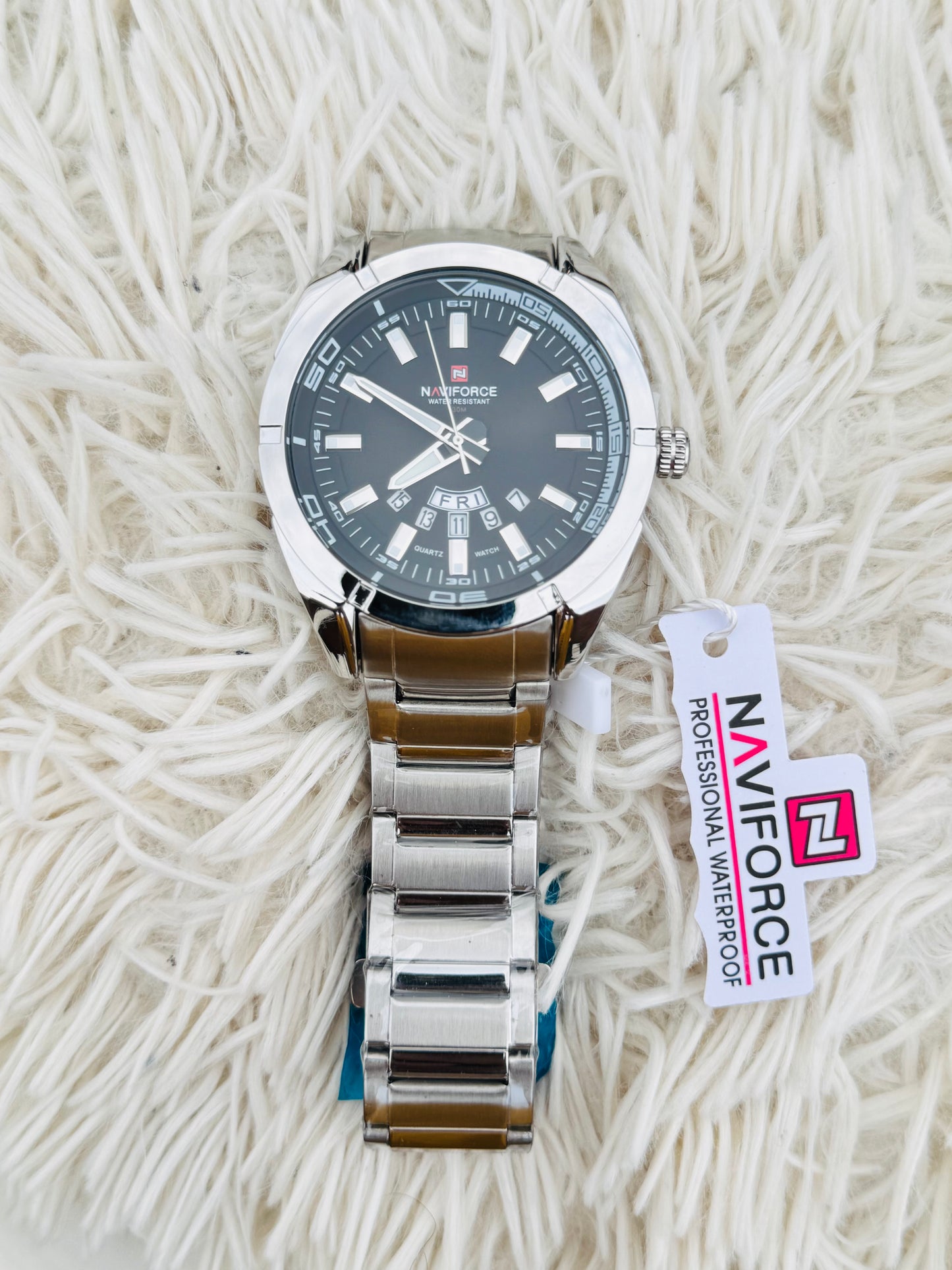 NAVIFORCE 9038 Men's Luxury Quartz Wristwatch Waterproof Stainless Steel Casual Business & Sport Style with 41mm Dial Diameter