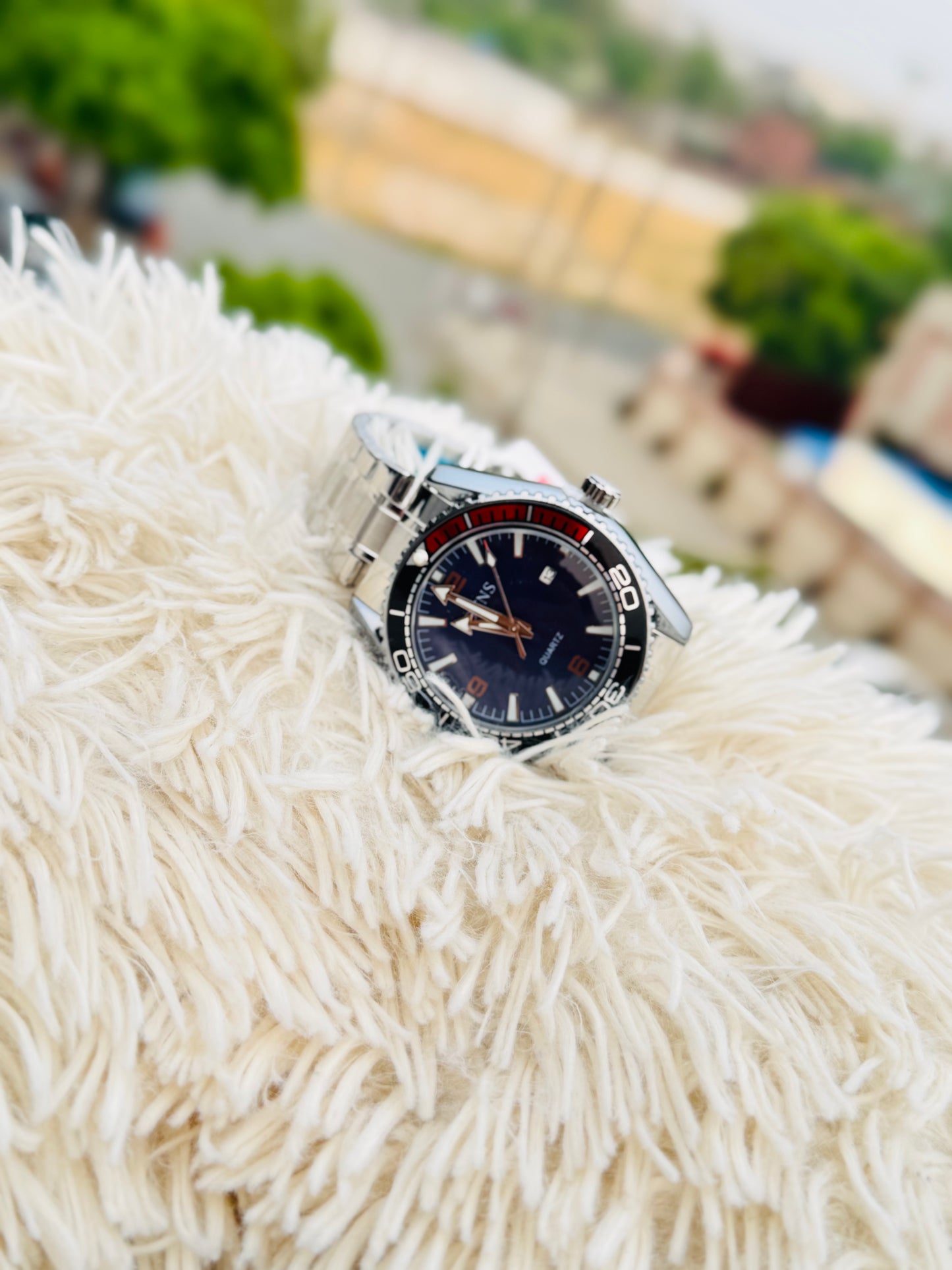 OFNS Men'S Sport Watch - 30m High Quality, Luminous Hands & Calendar, Durable Steel Band, Blue Dial with Red Accents
