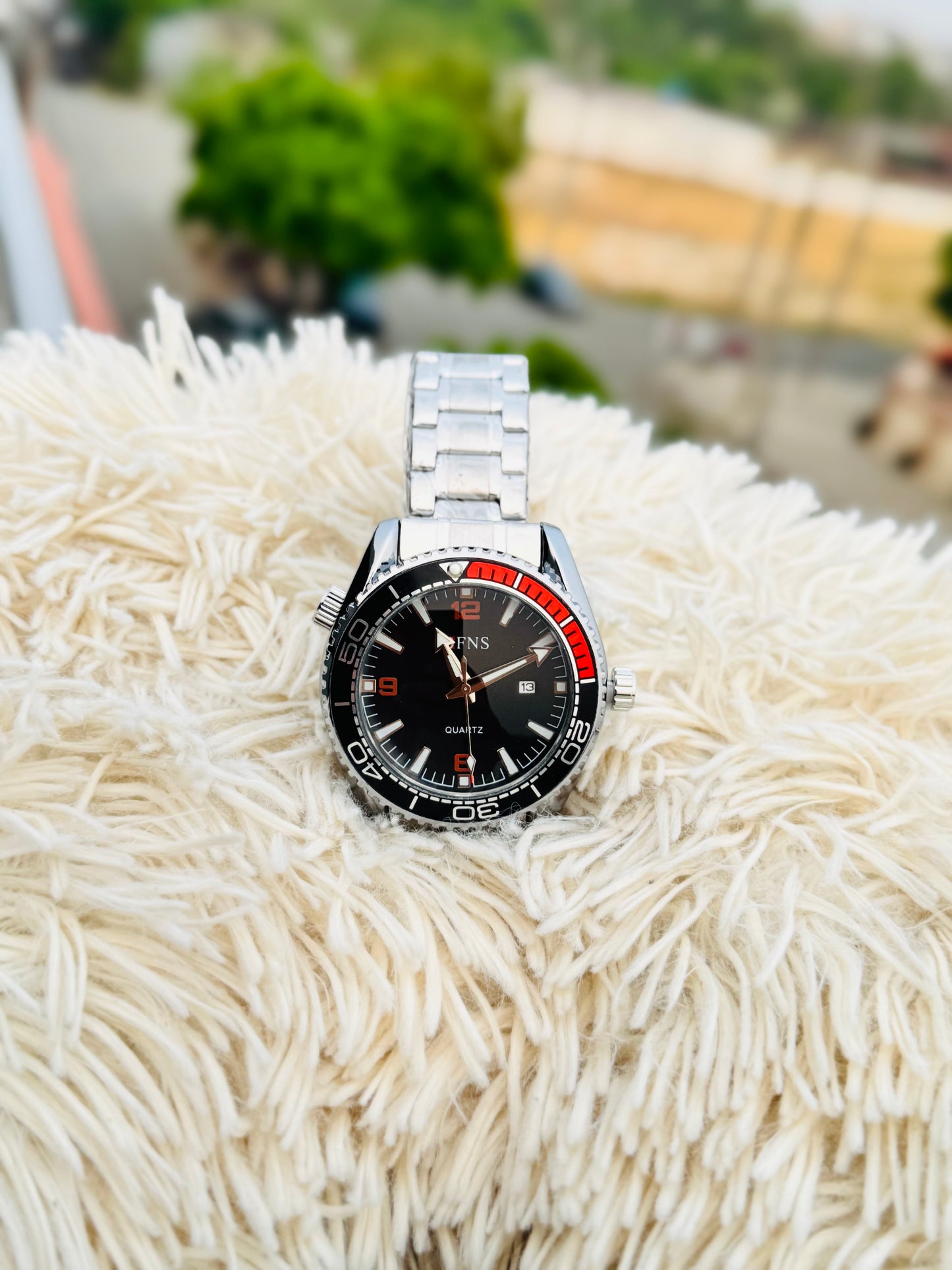 OFNS Men'S Sport Watch - 30m High Quality, Luminous Hands & Calendar, Durable Steel Band, Black Dial with Red Accents