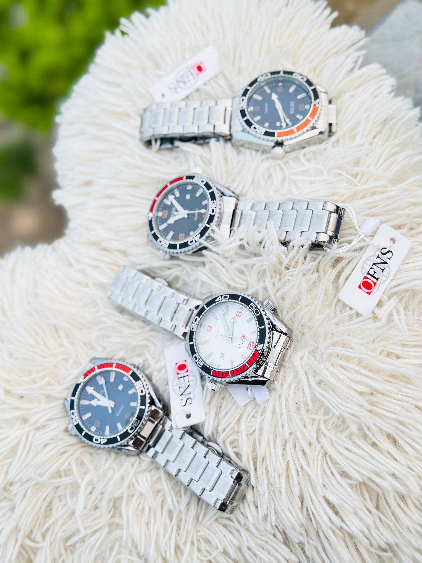 OFNS Men'S Sport Watch - 30m High Quality, Luminous Hands & Calendar, Durable Steel Band, Black Dial with Red Accents
