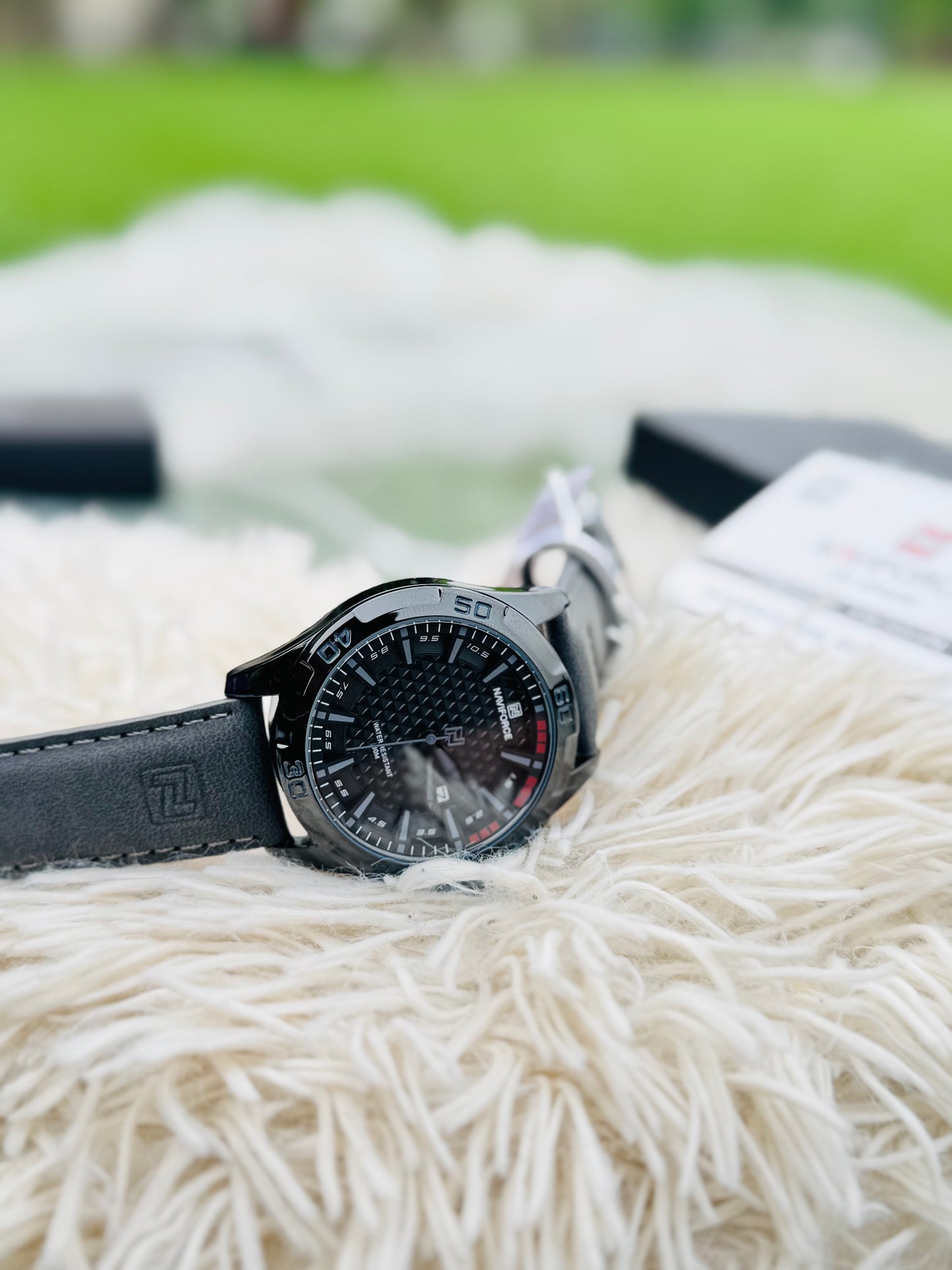 Quartz Watch with Genuine Leather Strap, Waterproof Dial, Youthful and Stylish Wristwatch